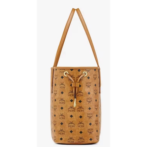 NWT MCM Reversible Liz Shopper Tote in Cognac Visetos - Medium - Picture 6 of 8
